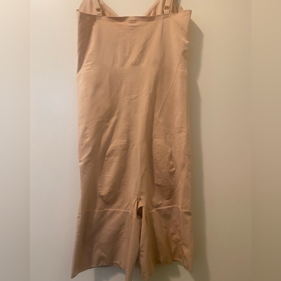 Spanx Tummy Control Seamless Suit - Picture 3 of 6